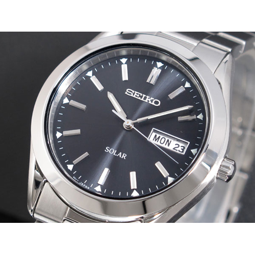 セイコー SEIKO ソーラー 腕時計 SNE039