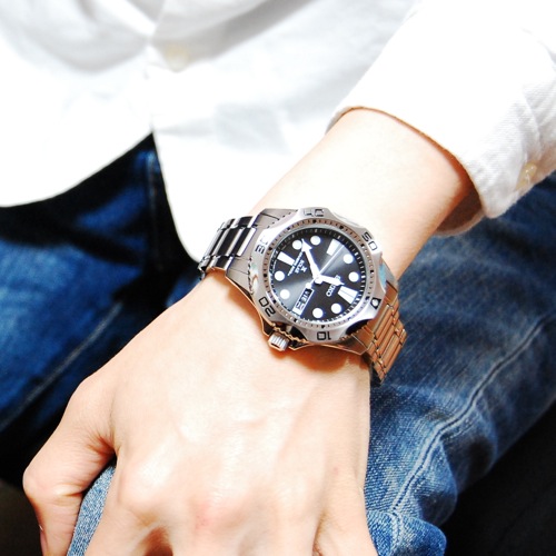 送料無料】今人気のセイコー SEIKO ソーラー メンズ 腕時計 SNE107P1